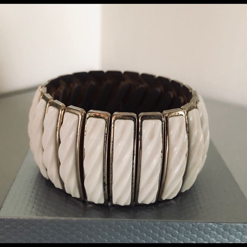Crown Trifari white expandable bracelet
